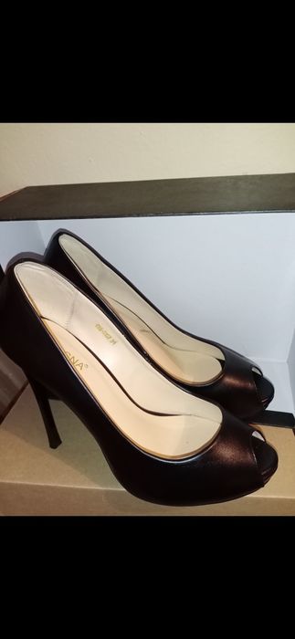 Туфли женские продам