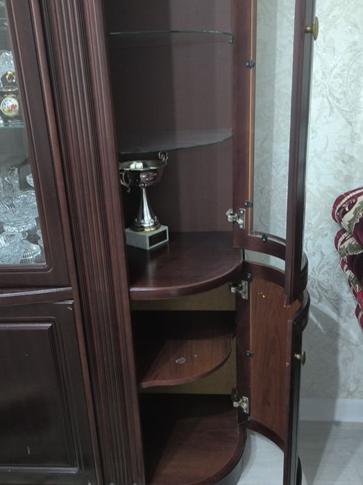 Деревянный Шкаф продается