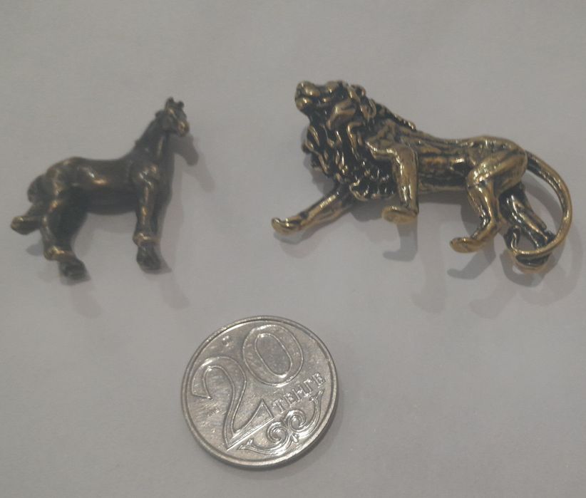 Статуэтки лев лошадь латунь