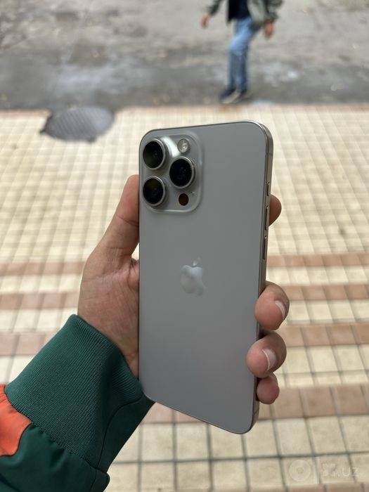 iPhone 15 pro max srocna sotiladi