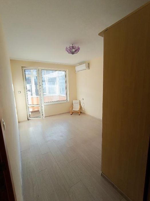 Дава се под наем Тристаен апартамент в Варна, Гранд Мол Варна - 80 кв.м за 225000 € - Снимка #1