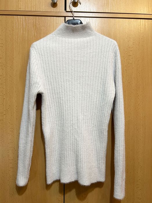 Стилно дамско бяло поло