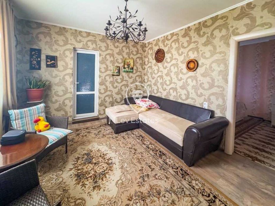 Продава се Къща в Бургас, Сарафово - 120 кв.м за 917 €/кв.м - Снимка #1