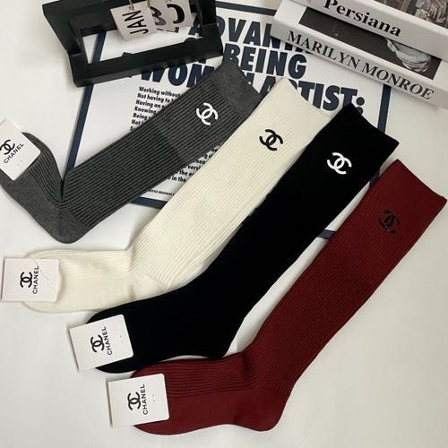 Луксозни чорапи CHANEL