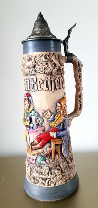 Halbe/carafe vechi din ceramică  glazurata și metal
