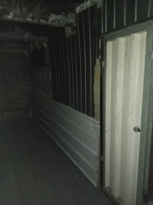 Продам бокс в городе