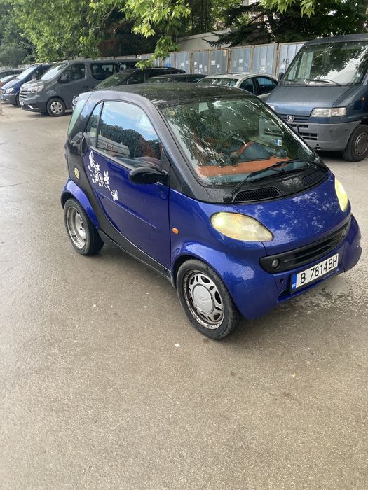 Продавам Смарт в много добро състояние