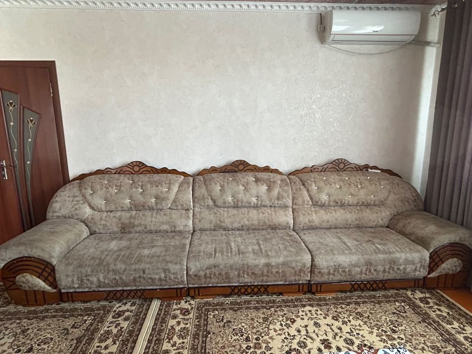 Диван для гостиной
