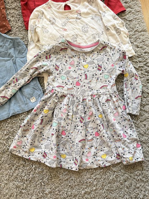 2 лота от различни дрехи за 2,3 г момиче.