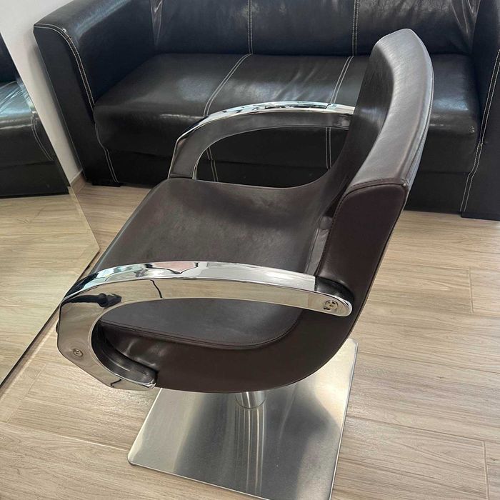 Фризьорски стол -