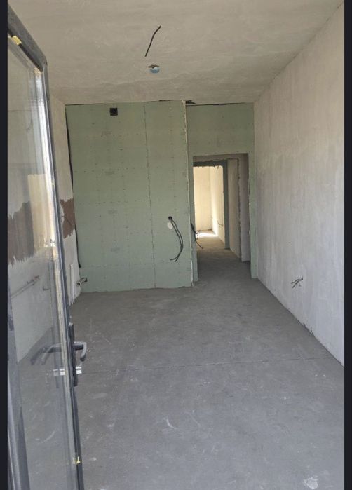 Срочно продается квартира Урикзор Резиденц