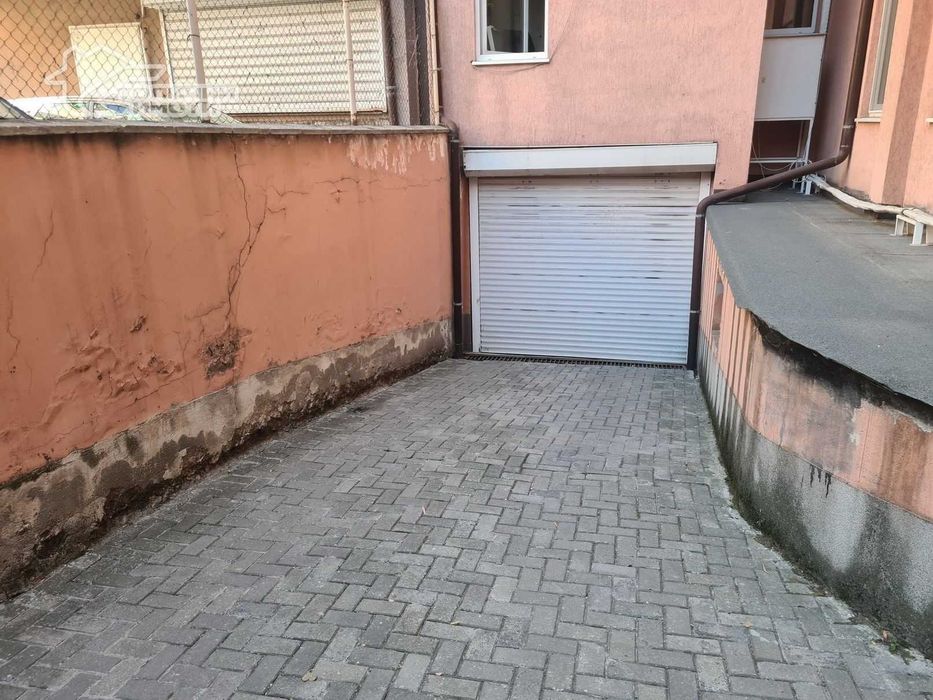 Дава се под наем Гараж / Паркомясто в София, Хиподрума - 16 кв.м за 165 € - Снимка #1