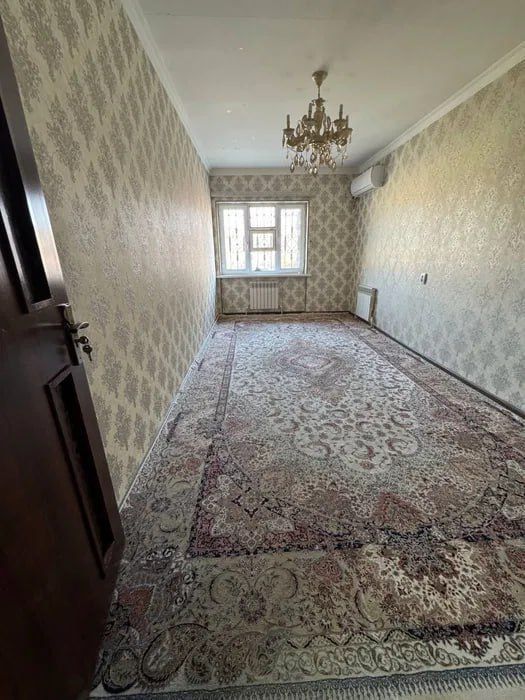 Продаю 2 в 3 комнатную квартиру Янгихаёт 8 худуд