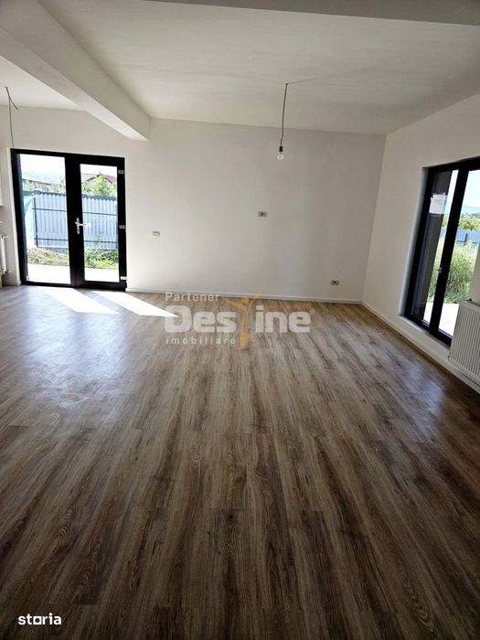 Casa moderna de vanzare | Zona VIȘAN | decomandat, 3 camere, loc de p