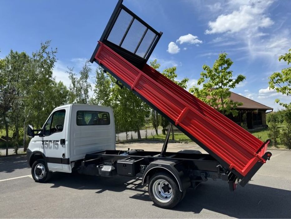 Vând iveco dayli