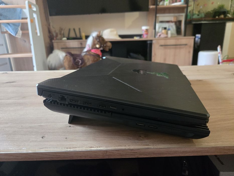 ASUS TUF F17 (FX706HCB) – 17.3" 144Hz / i7 / RTX 3050 / 1TB SSD
