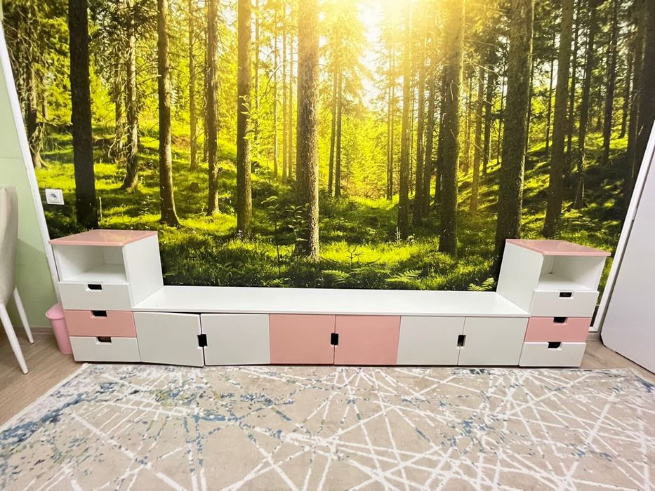 Кровать, тумбочки