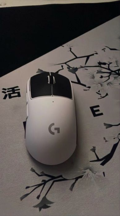 Продам срочно стол мышь краштейн