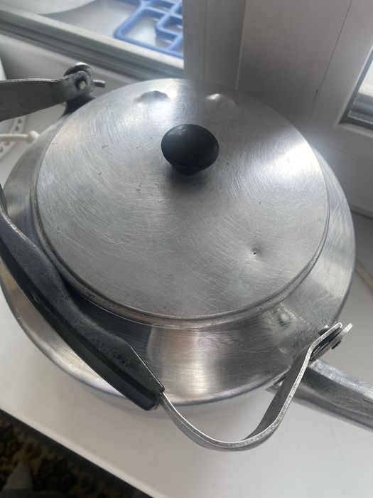 Продам электрический чайник