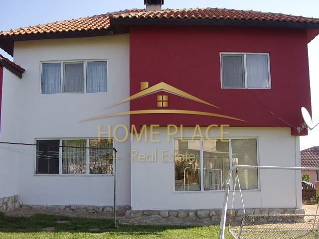 Продава се Къща в с. Близнаци, Област Варна - 495 кв.м за 320 €/кв.м - Снимка #2