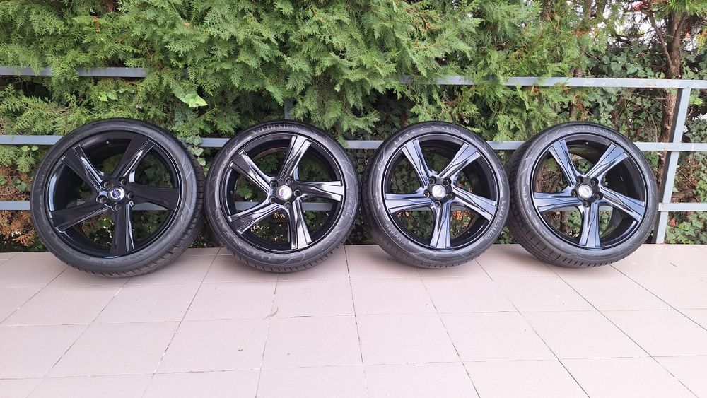 Jante Ixion 18' volvo 235/40/18