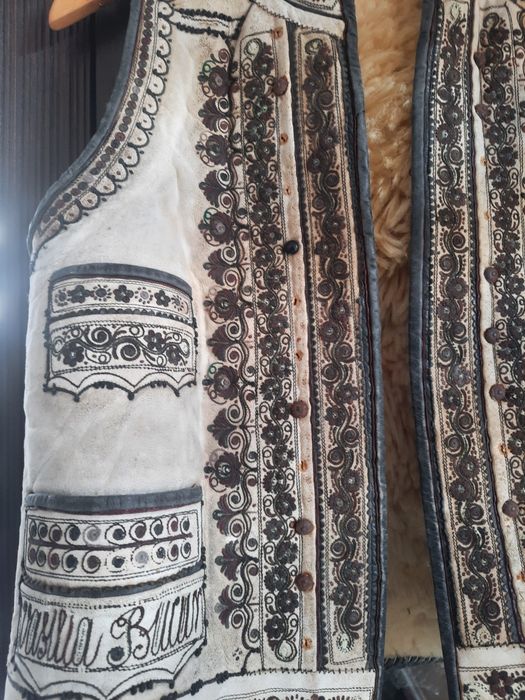 Pieptar cojoc laibar traditional  Sibiu