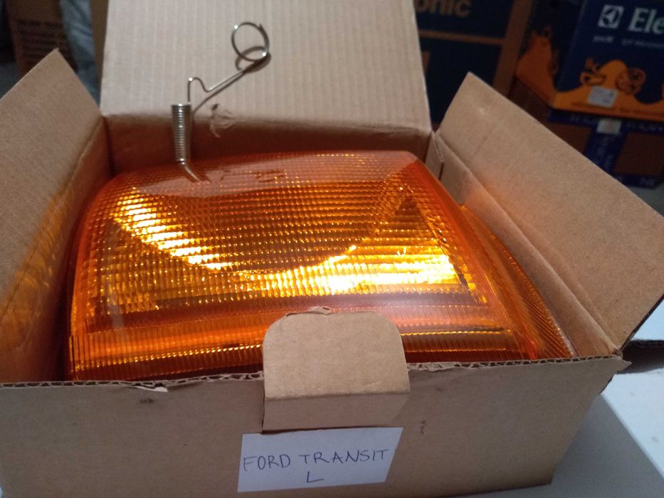 Ляв мигач за FORD TRANSIT -92-95 г.- ! Чисто нов !