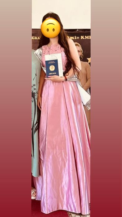 Продам платье Вечерние