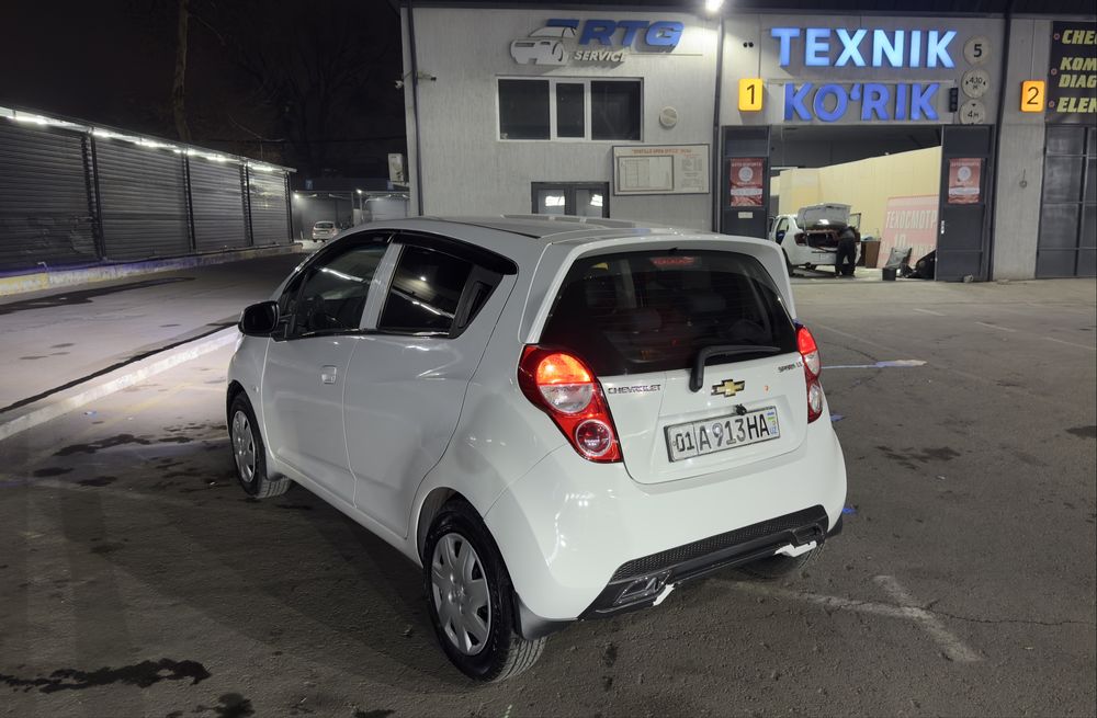 Продается спарк в идиальной состоянии