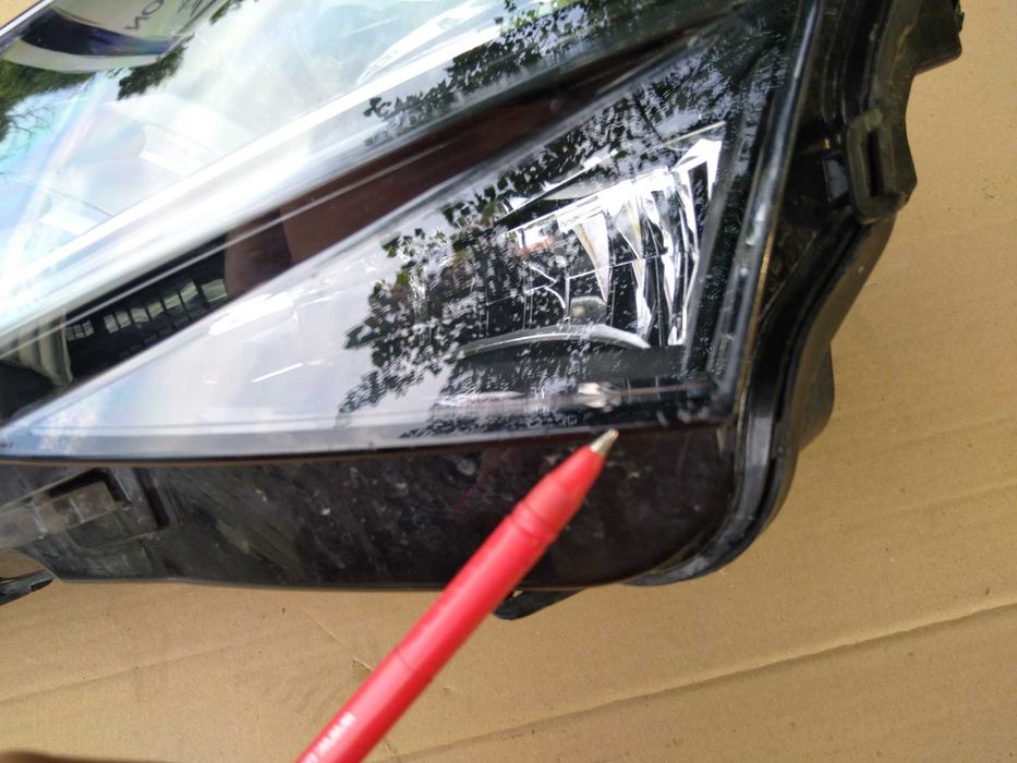 Ляв фар за Skoda Superb III 3V 2023 година.