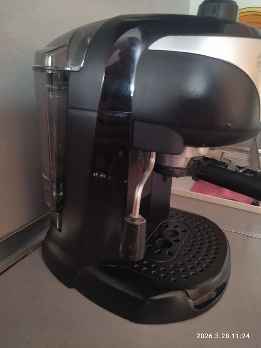 Кафе машина  Delonghi