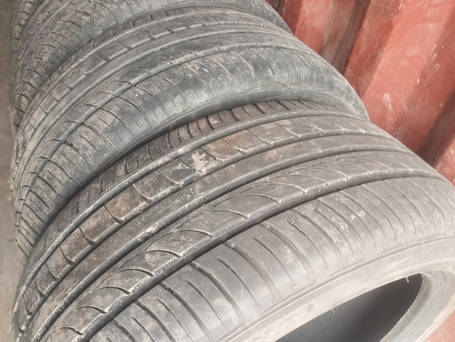 Комплект шин 245/45/18