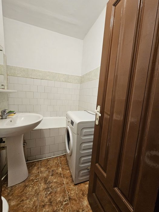 Garsoniera de inchiriat