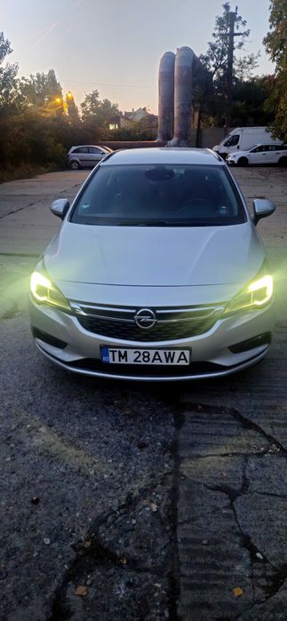 Opel Astra k automată