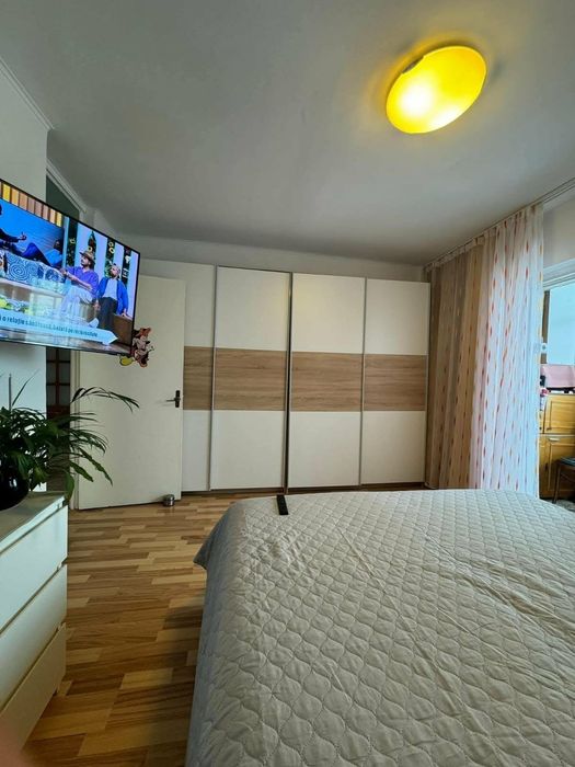 Apartament 3 camere Onesti