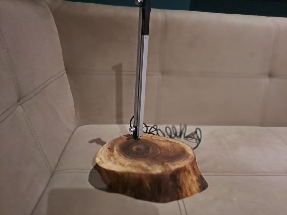 Лампа с фрезирана чамова основа и лампа с  орехова шайба .