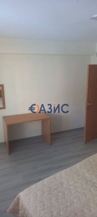 Продава се Двустаен апартамент в к.к. Слънчев бряг - 67 кв.м за 984 €/кв.м - Снимка #2