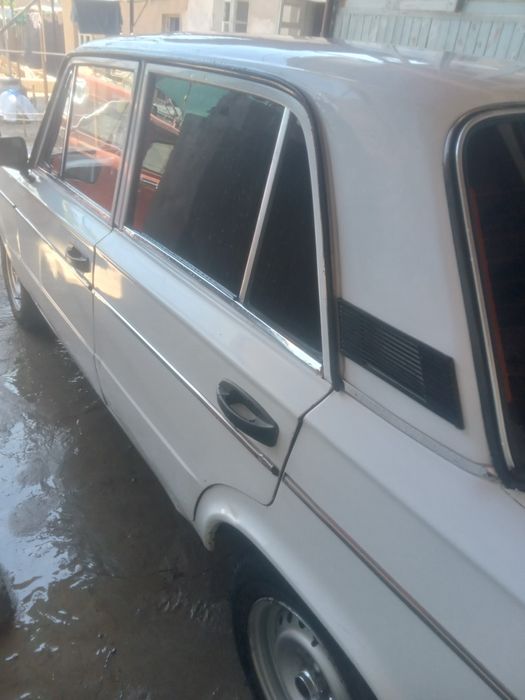 Vaz 2106 sotiladi