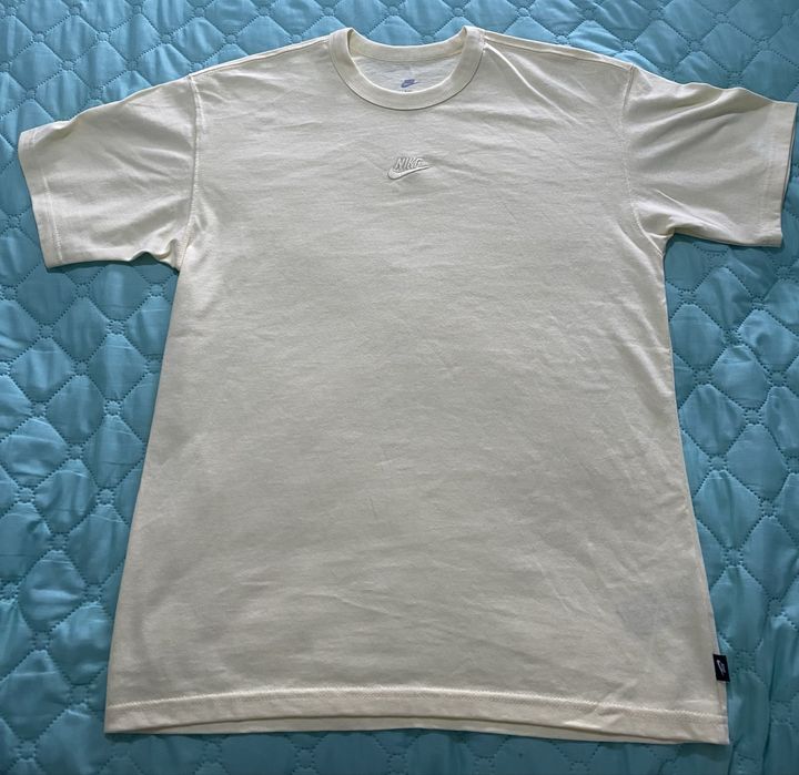 Nike Sportswearr