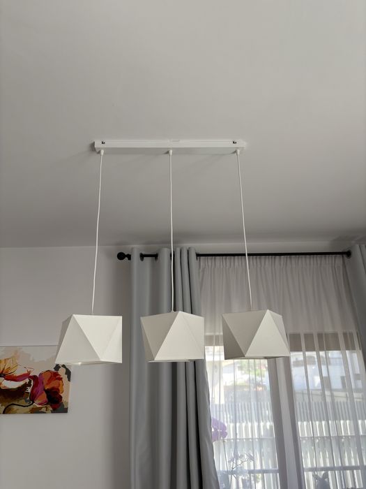 Lustra suspendata 3 becuri