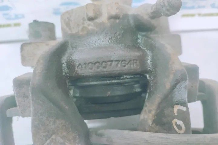 Etrier stanga fata 410007764r Dacia Logan 2 (2013 - 2016)