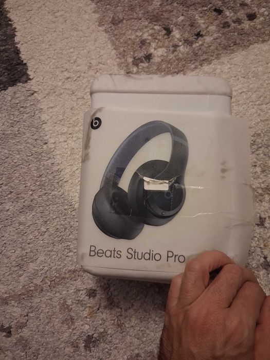 Beats studio pro originale la cutie ,noi !!