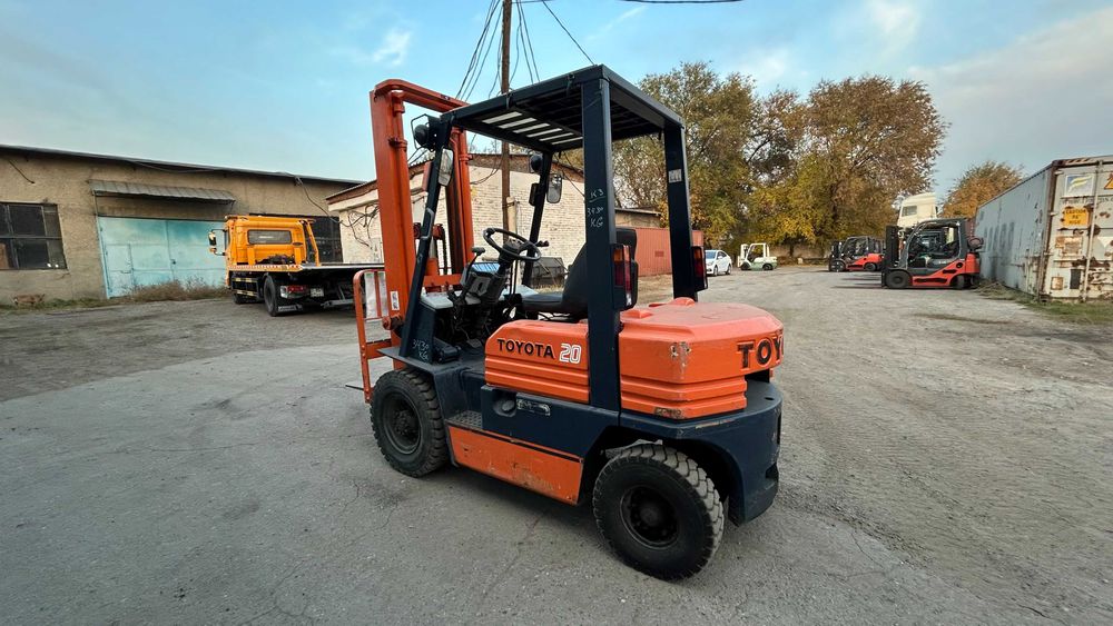 Продам Вилочный погрузчик (кара)