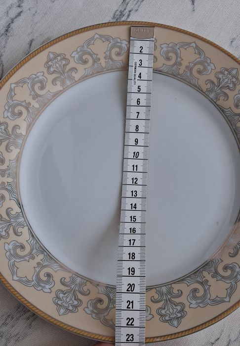 Тарелки сервировочные