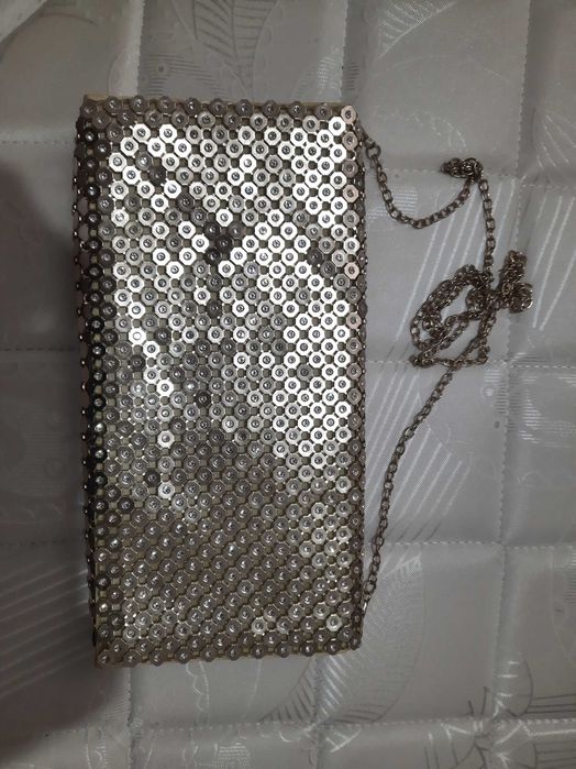 Vecherniy modniy klach satiladi