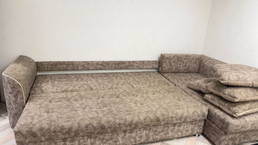 Продам угловой диван