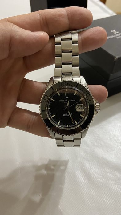 Часы наручные механические