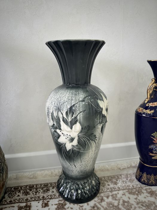 Продам вазу