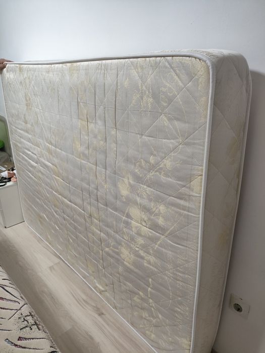 Матрас б/у в отличном состоянии