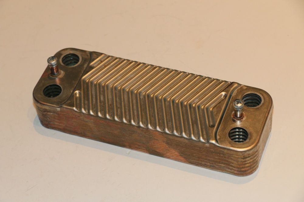 Schimbator in placi centrala termica Bosch ZW24-2 DH AE23 S5900